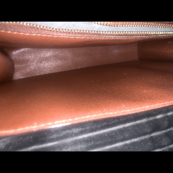 SOLD! Louis Vuitton Monceau Crossbody Briefcase! - Picture 13 of 16